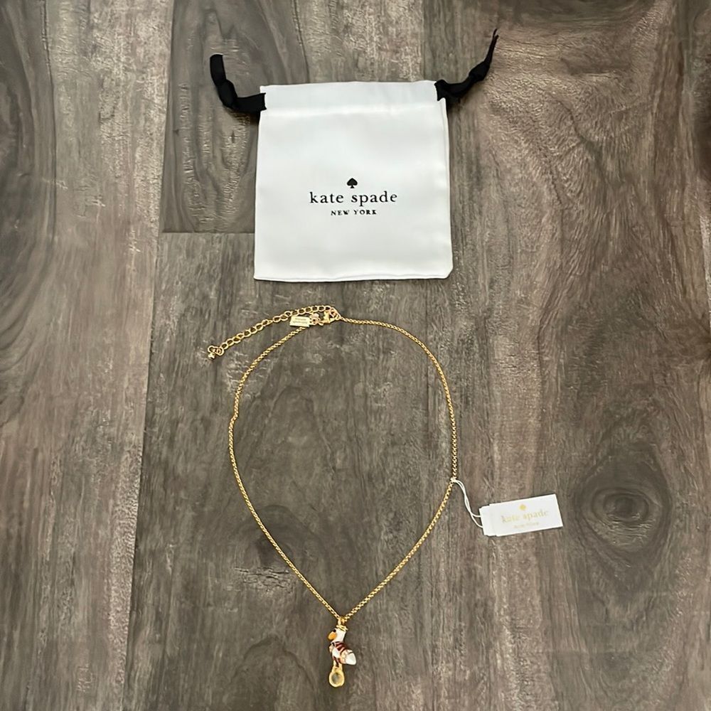 Kate
Spade • Gold Necklace